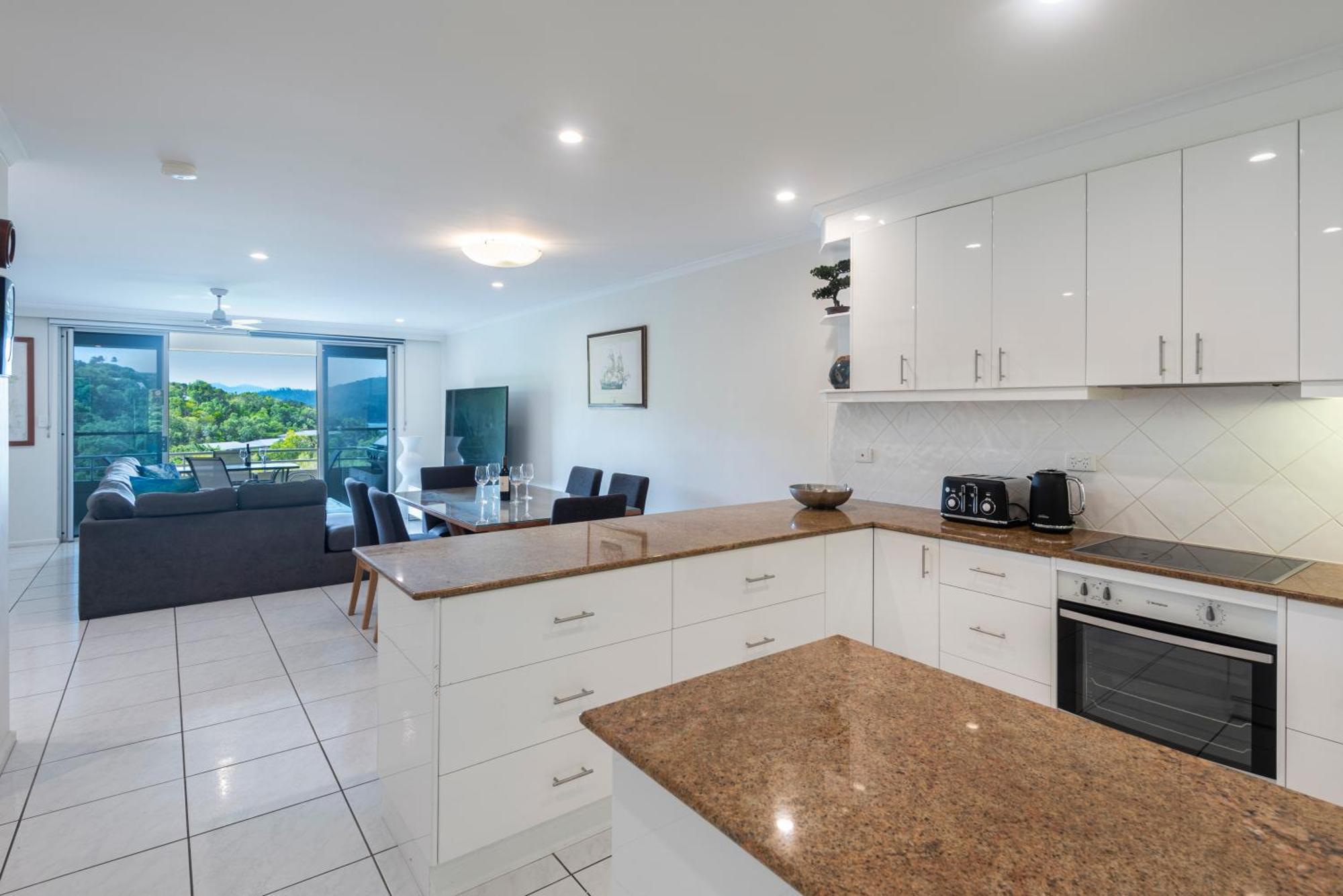 Poinciana Lodge - 2 Bedroom - On Hamilton Island By Hiha ภายนอก รูปภาพ